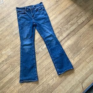 American Eagle Outfitters Kick Boot-Flare, Next Level stretch Blue Jeans. SZ 6